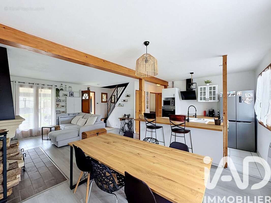 Maison 93 m² à Villeroy  - photo 7