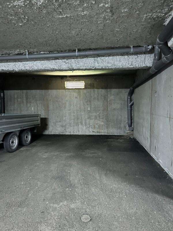 A vendre, place de parking en sous-sol d'une résidence sécurisée - photo 2