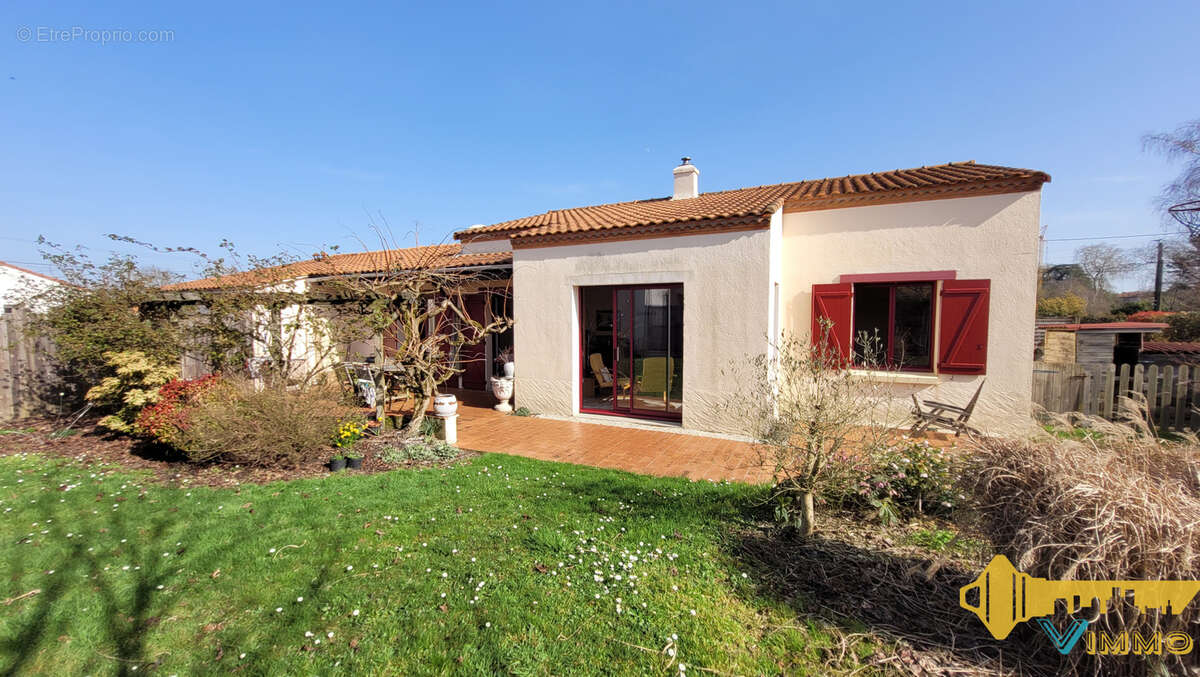 Maison à HAUTE-GOULAINE