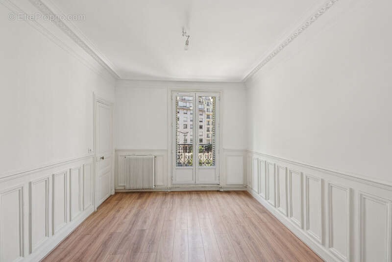 Balcon filant 15m2 ! - 3 P - 2 chbres - 73 m2 - photo 9