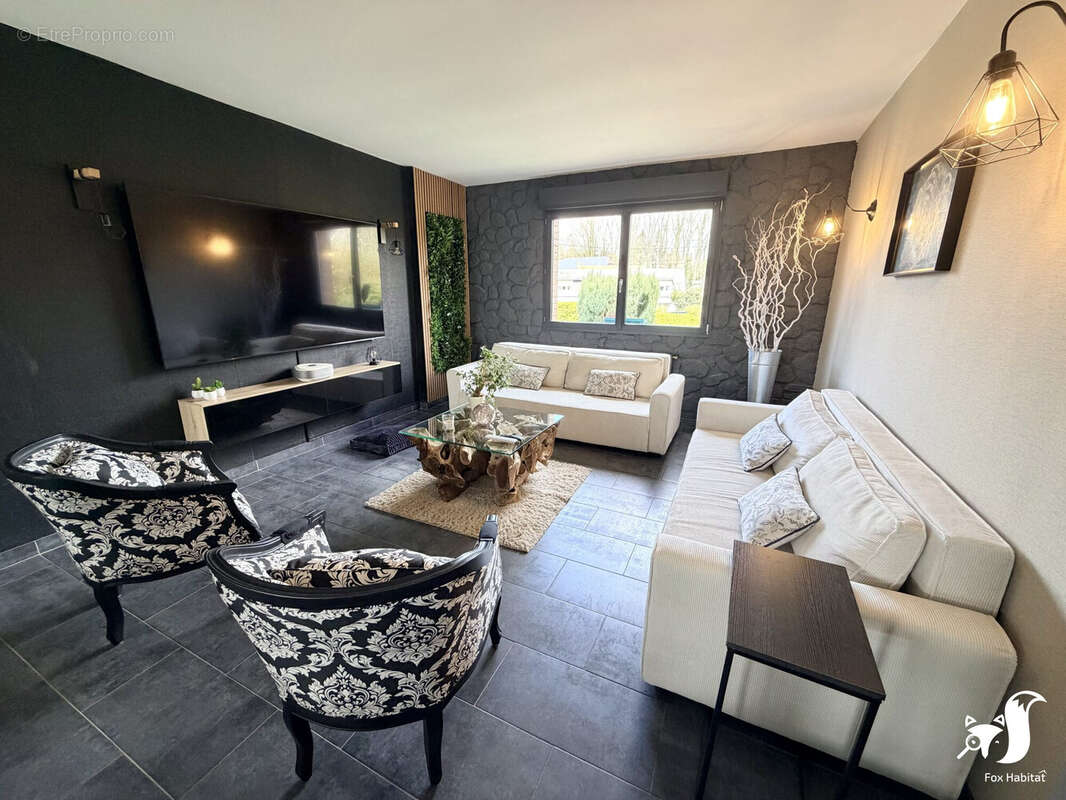 Maison à CREVECOEUR-SUR-L'ESCAUT