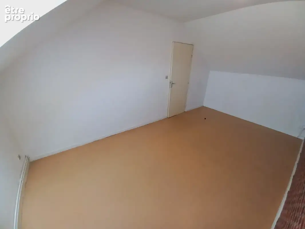VALENCIENNES - Duplex 1 chambre - photo 6