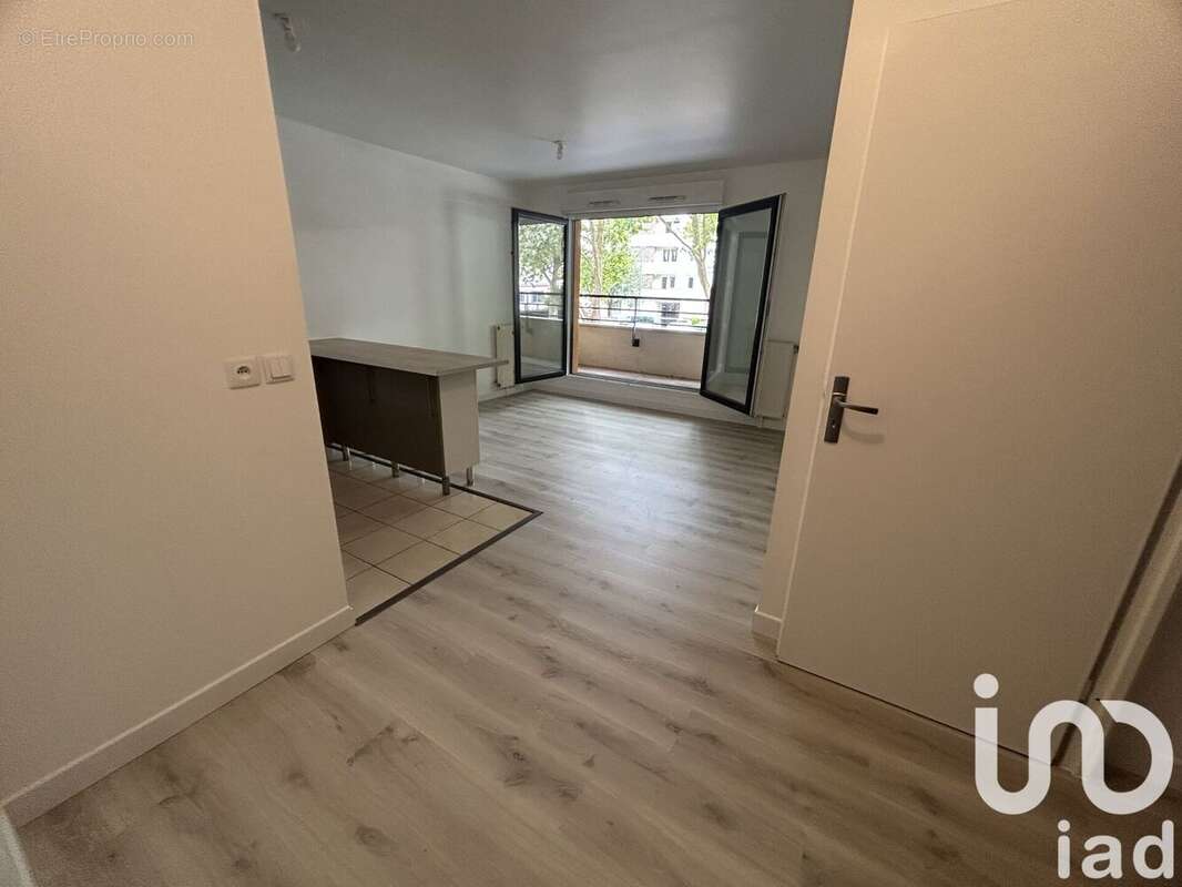Photo 4 - Appartement à SAINT-OUEN-L'AUMONE