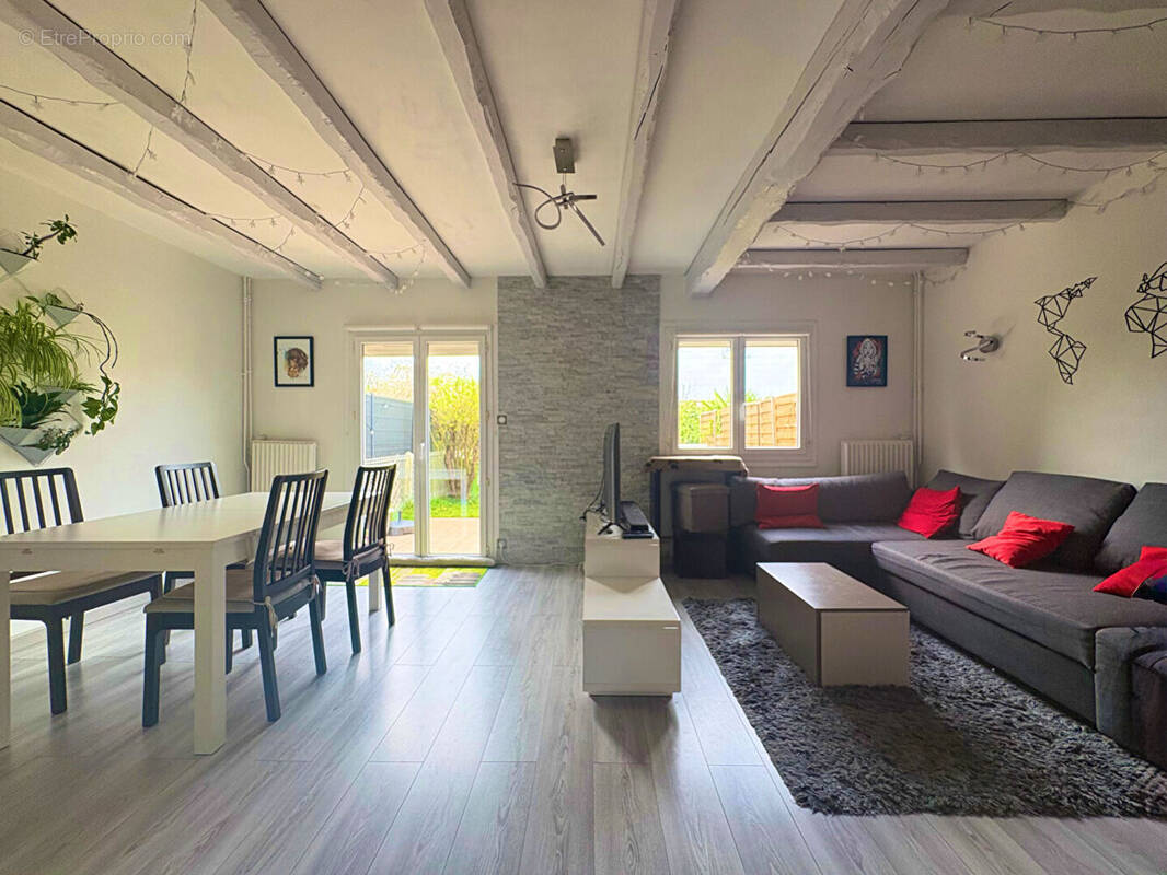 Maison à PLAISIR