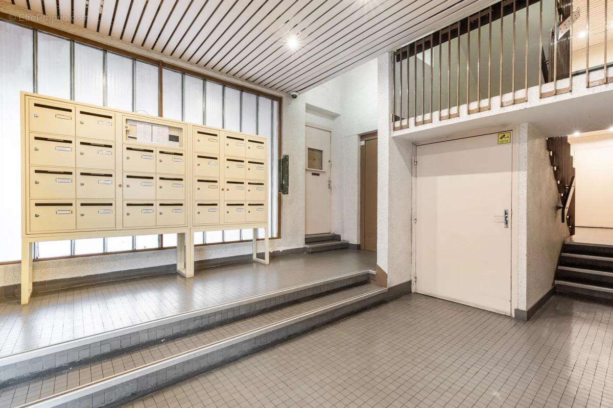 Appartement à PARIS-20E