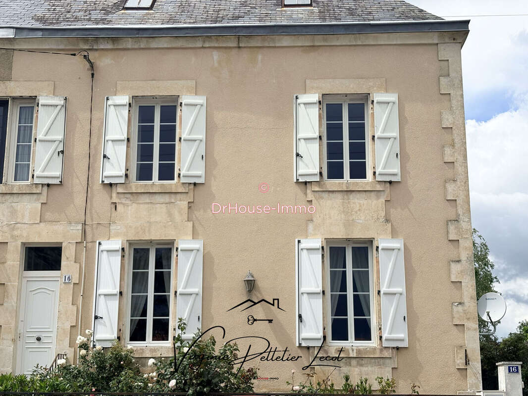 Maison à FONTENAY-LE-COMTE
