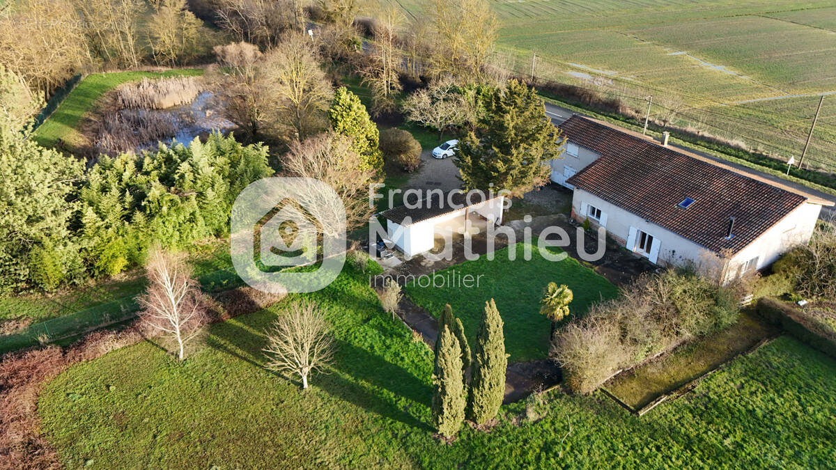 Maison à CHATILLON-SUR-CHALARONNE