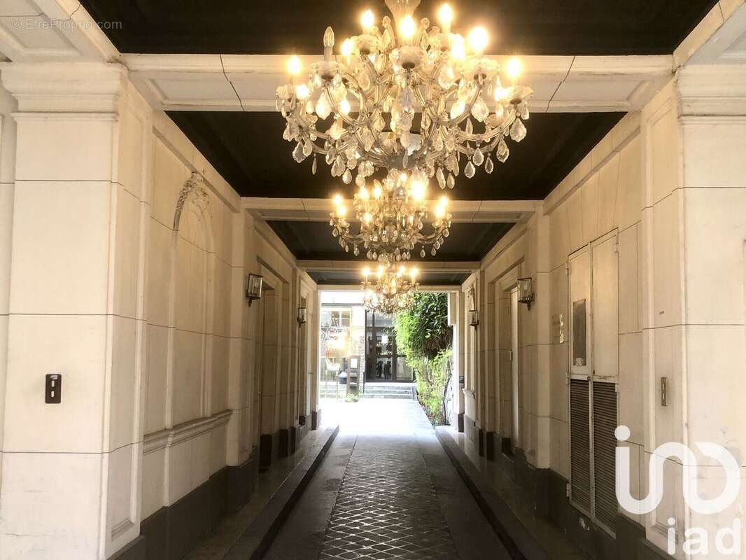 Photo 9 - Appartement à PARIS-8E