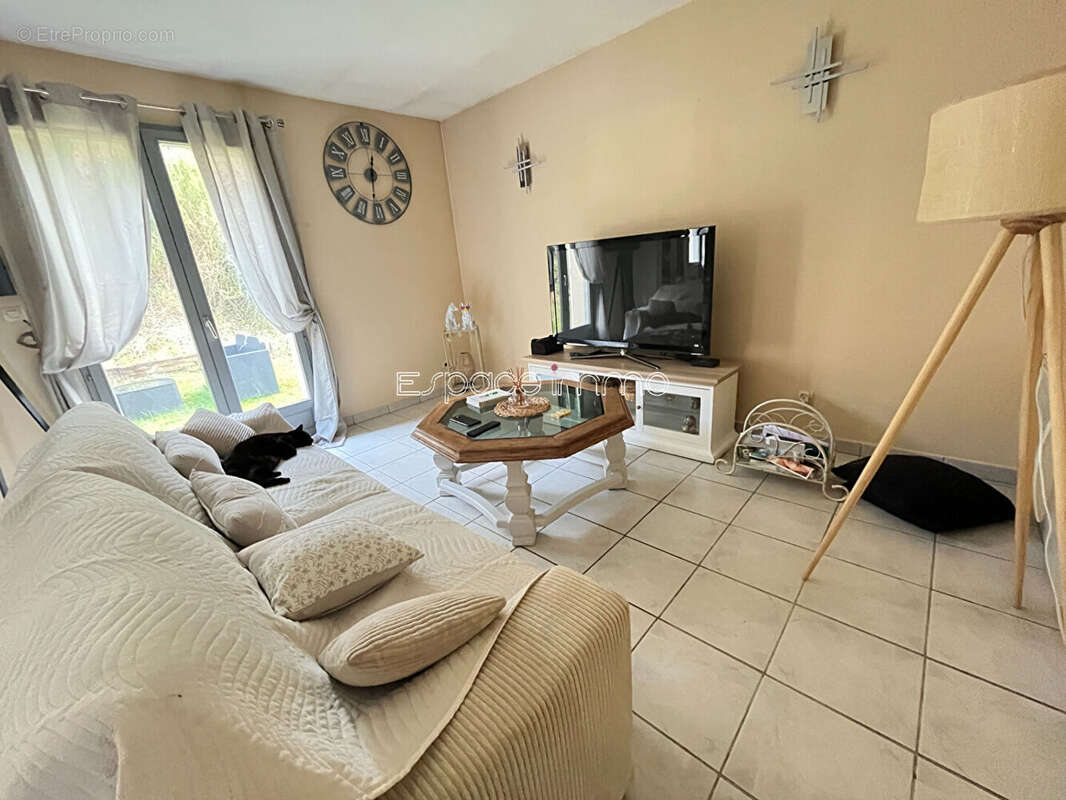 Maison à NOTRE-DAME-DE-BONDEVILLE