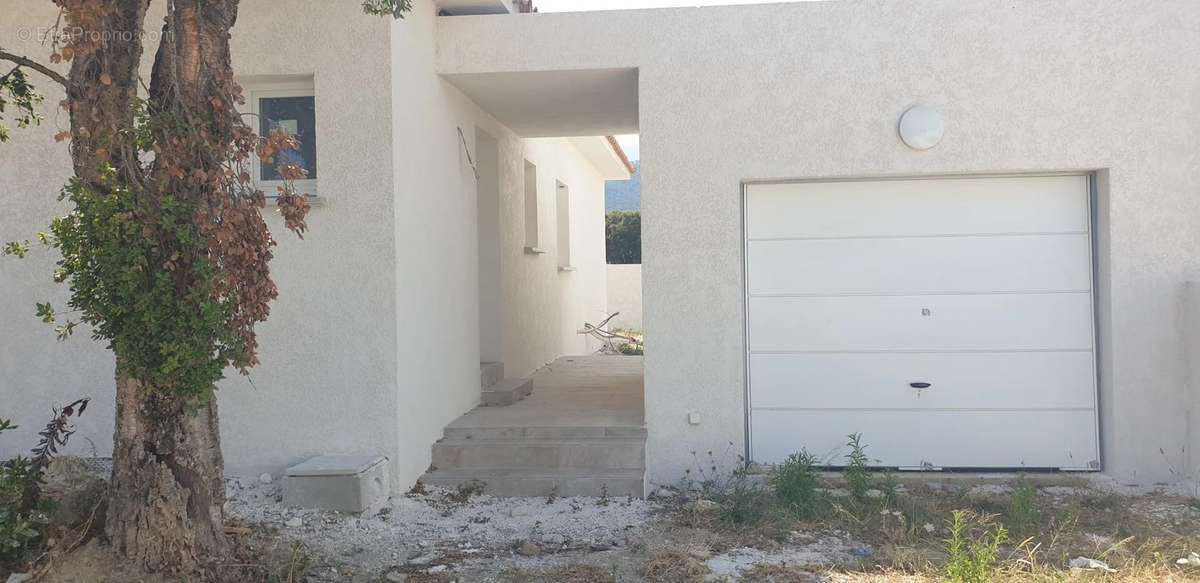 Maison à PRUNELLI-DI-FIUMORBO