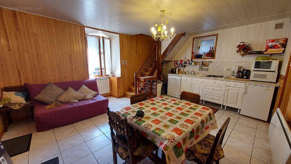 Maison à ALLEMOND