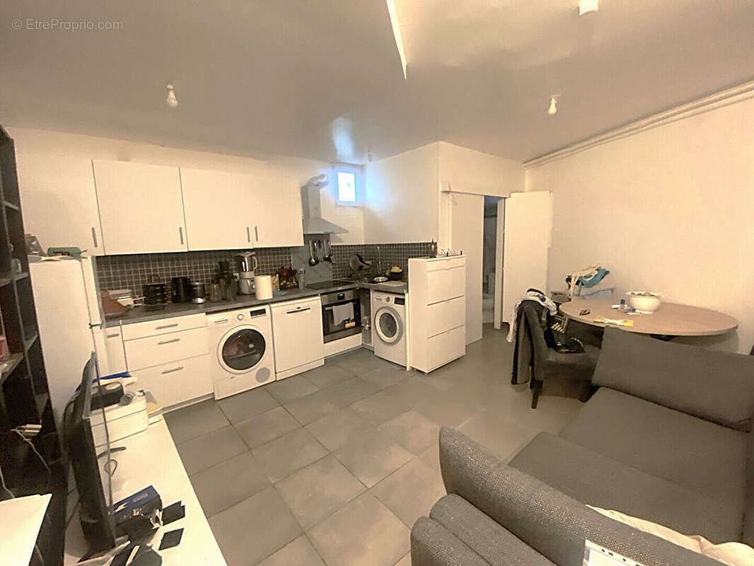 Appartement à AUBERVILLIERS