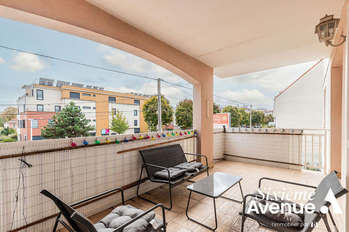 Appartement à PARAY-VIEILLE-POSTE