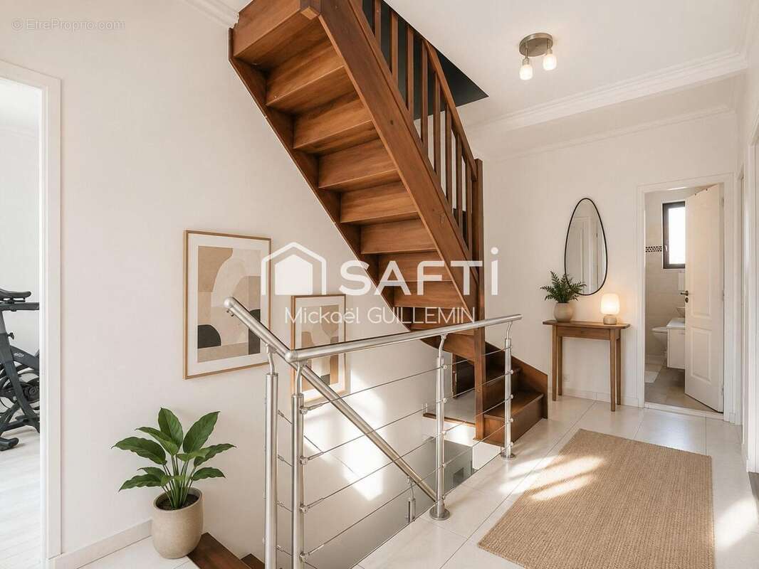 Maison 196 m² à Alfortville  - photo 3