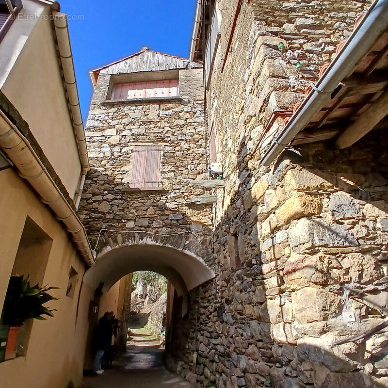 Maison à SUMENE