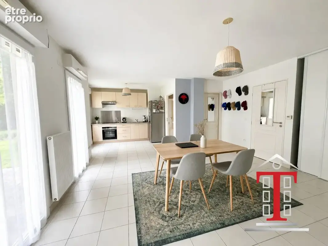 Séjour cuisine ouverte - Appartement à ANGERS