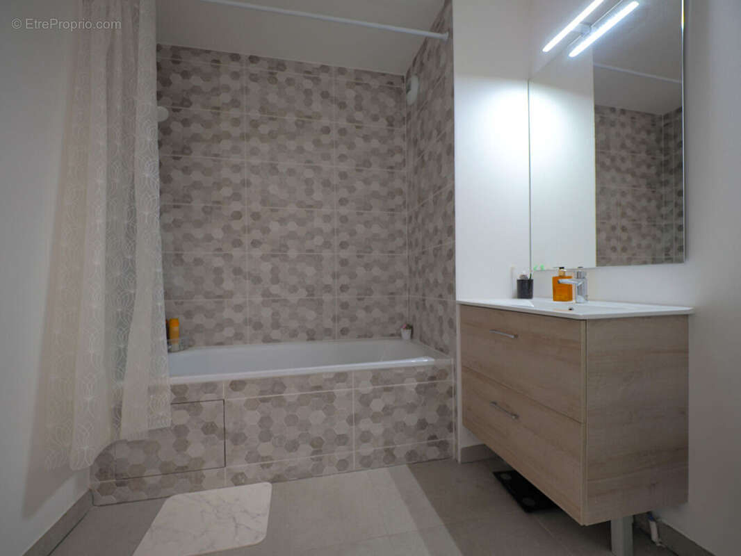 Appartement à ROMAINVILLE