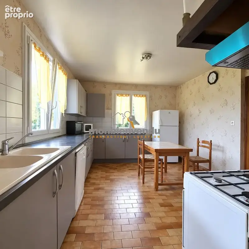 Maison 7 pièces 145 m² à vendre à Vic-Sur-Cere (15800) - photo 4