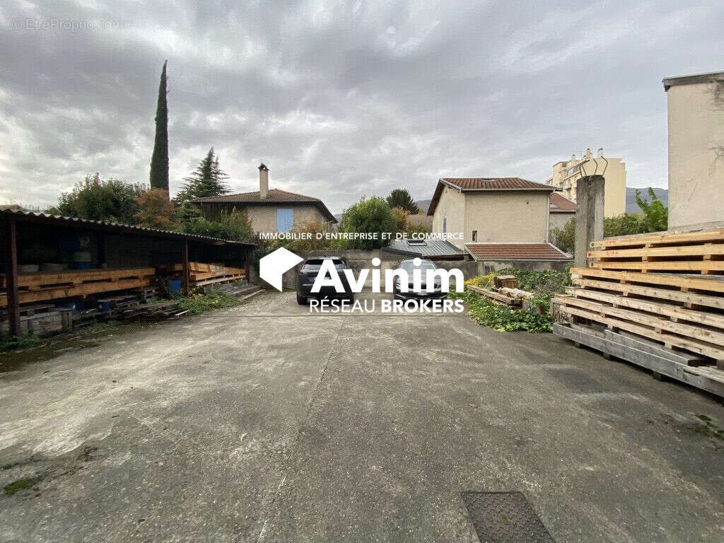 Commerce à GRENOBLE