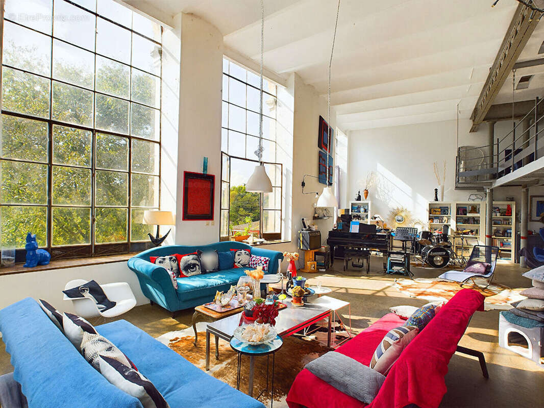 Maison à VILLENEUVE-DE-BERG