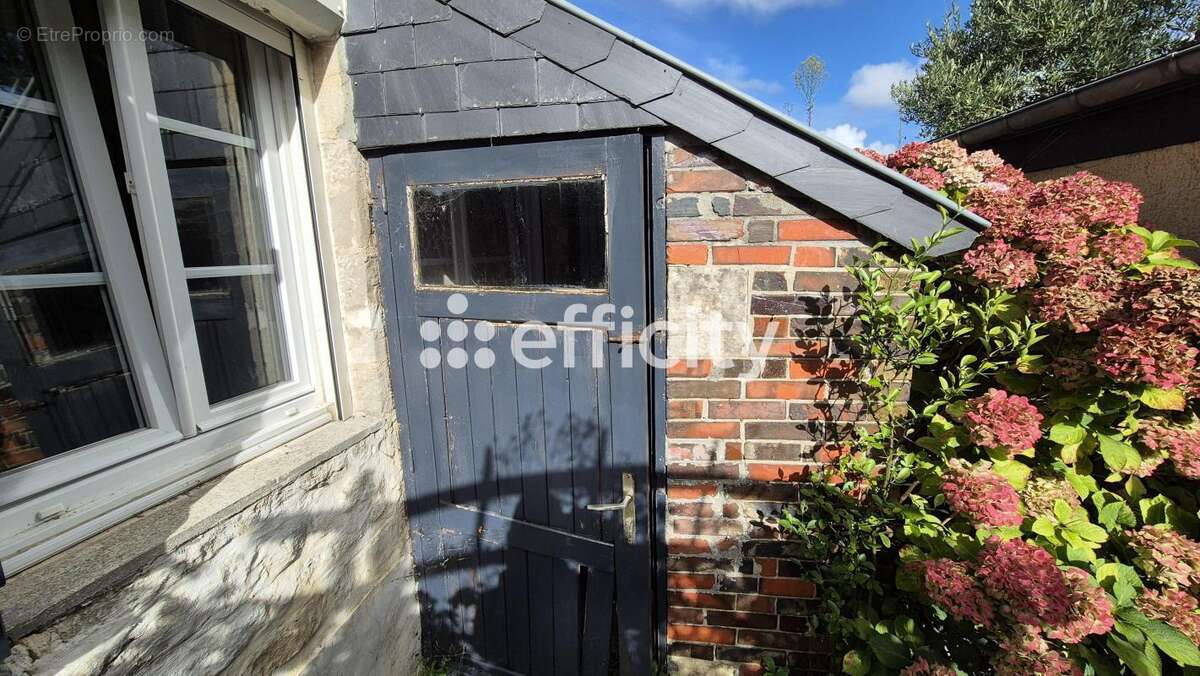 Maison à PORT-EN-BESSIN-HUPPAIN