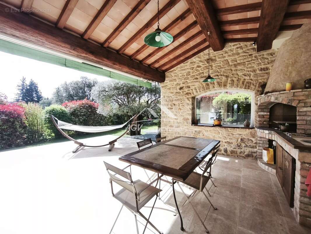 Maison à BOISSET-ET-GAUJAC