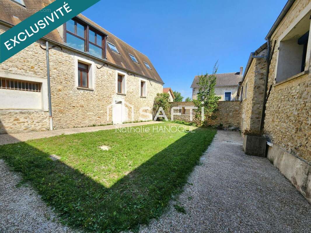 Maison 91 m² à Thoiry  - photo 3