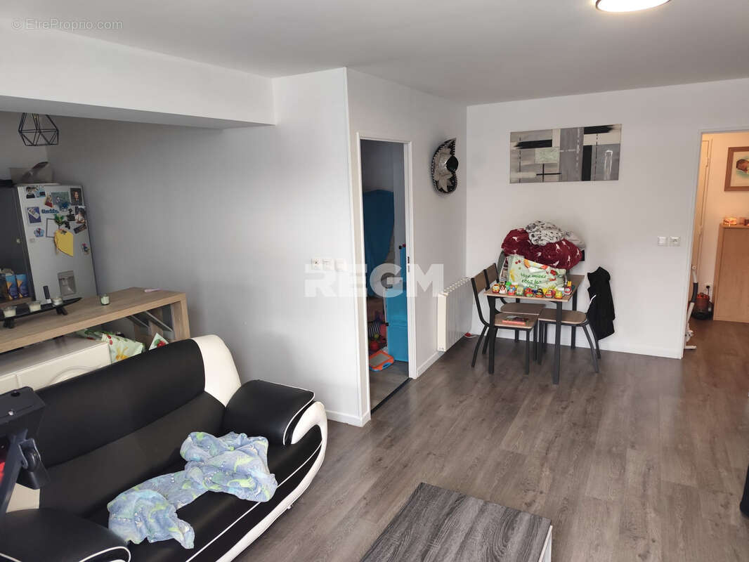 Appartement à CORBEIL-ESSONNES