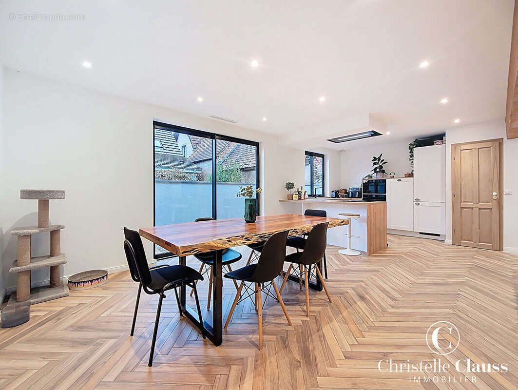 Maison à OBERHOFFEN-SUR-MODER