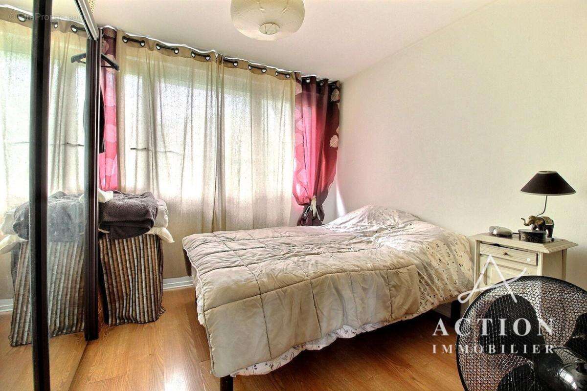 Appartement t3 - 69 m² - 2 chambres - cave - photo 5