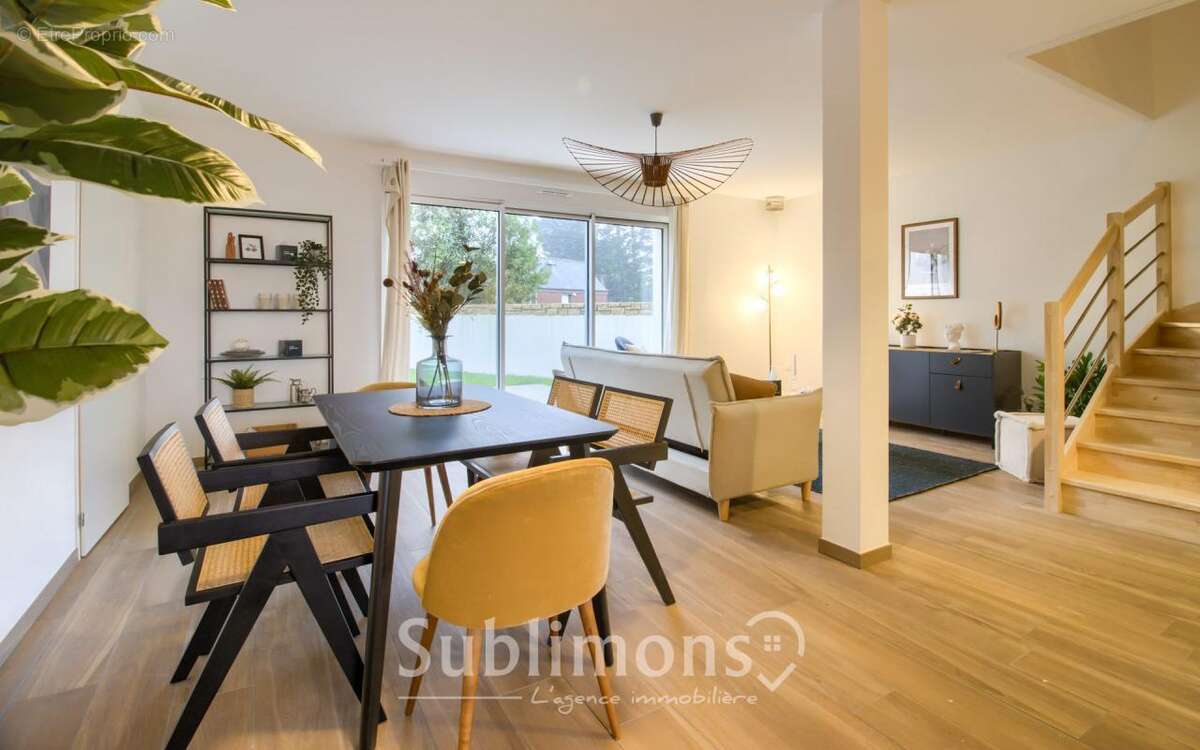 Maison à LARMOR-BADEN