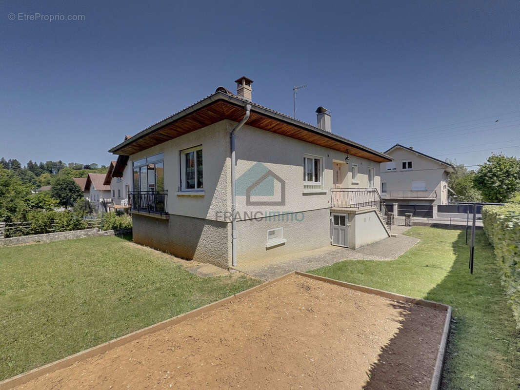 Maiche - proche centre  - maison sur sol - photo 1