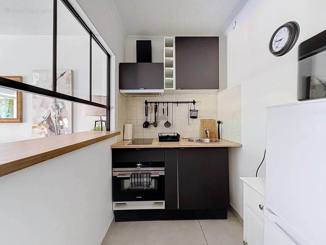 Nice Ouest - Studio rénové avec terrasse - idéal investissement locatif - photo 7