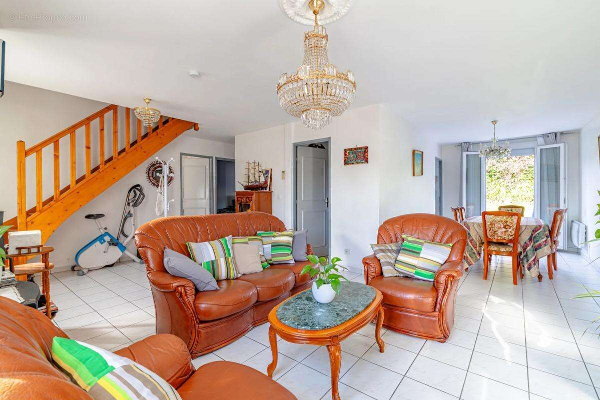 Maison à GOUSSAINVILLE