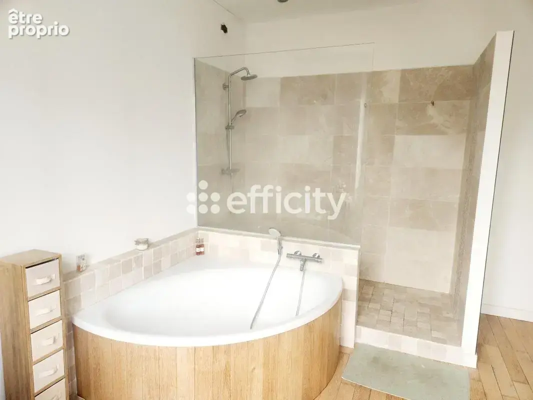 Maison 10 pièces 222 m² à vendre à Nantes (44100) - photo 12