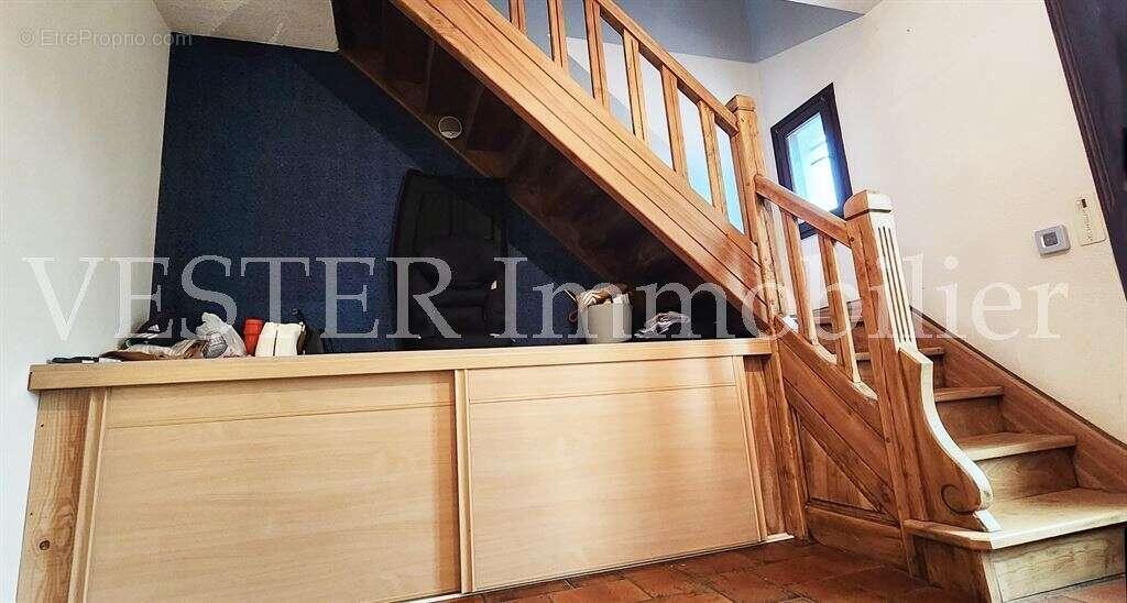 Maison à SAINT-FRONT-DE-PRADOUX