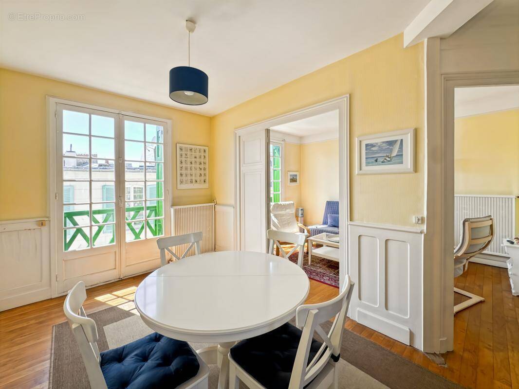 Appartement à TROUVILLE-SUR-MER