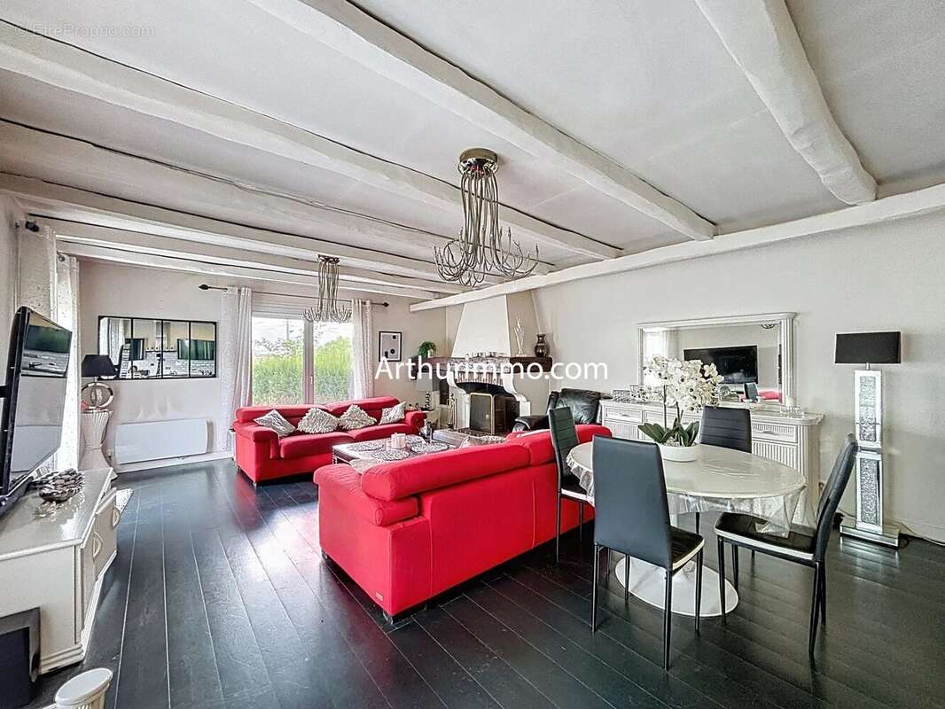 Maison à LIMEIL-BREVANNES