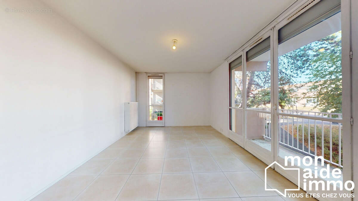 Appartement 52 m² à Cenon  - photo 3