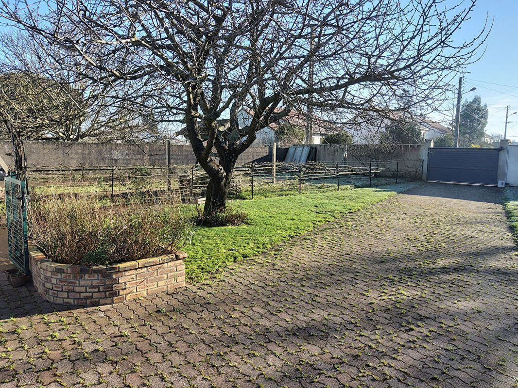 Terrain à ARTHON-EN-RETZ