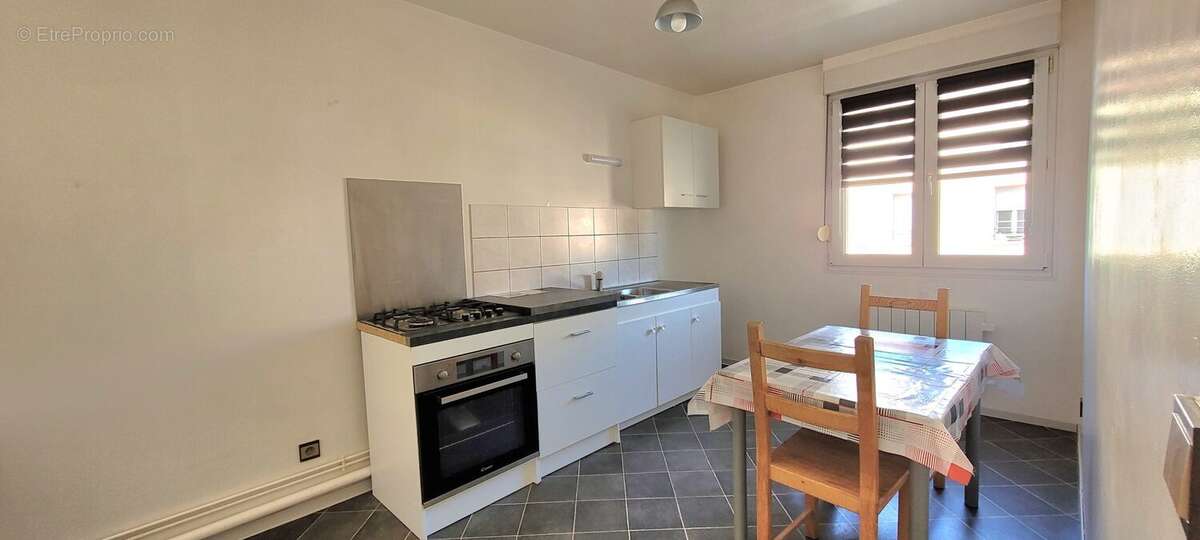 Appartement à ETIVAL-CLAIREFONTAINE