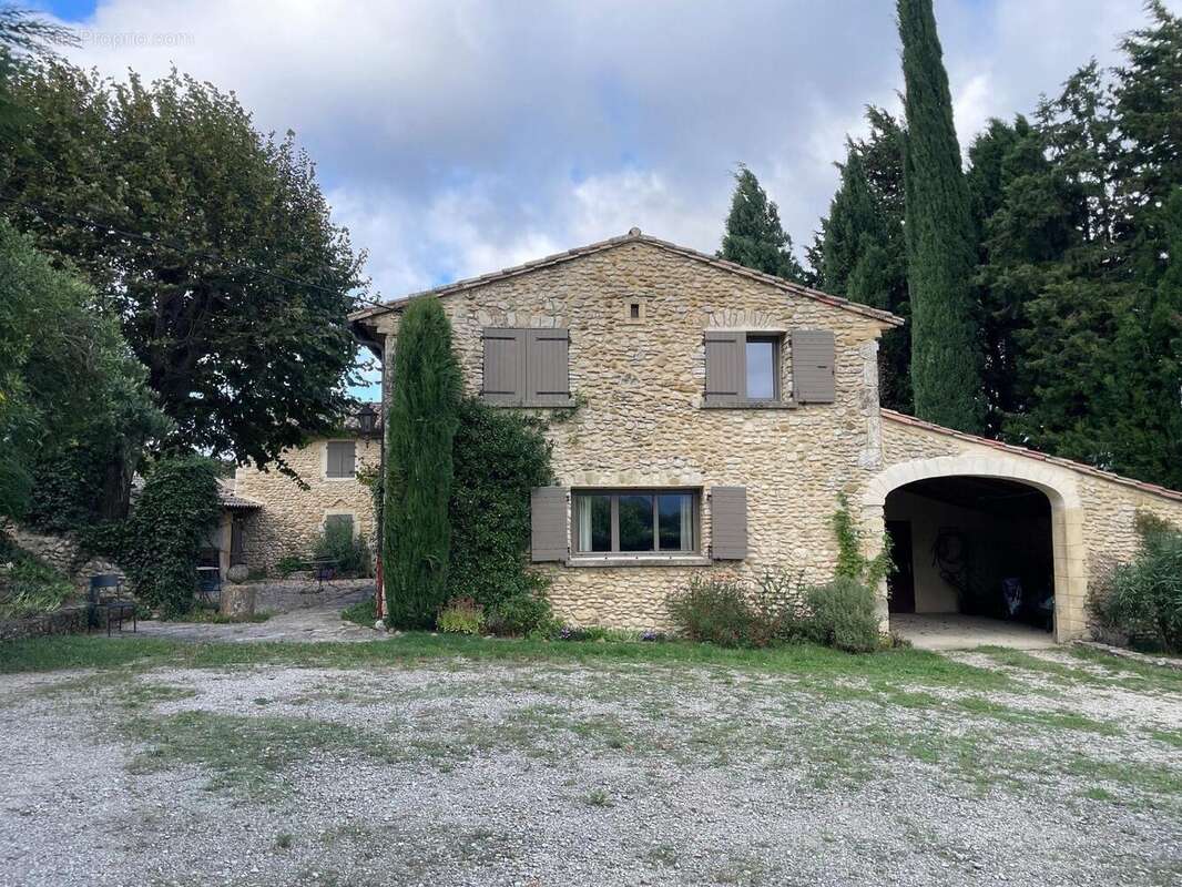 Maison 200 m² à Saint-Gervais-Sur-Roubion  - photo 3