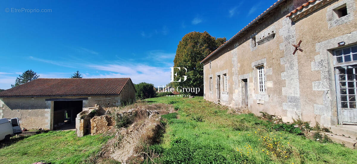 Maison à SAINT-PRIVAT-DES-PRES