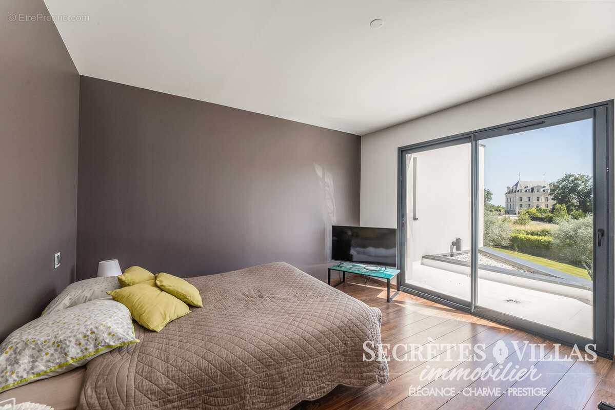 Bouliac villa contemporaine 287m2 avec vue et s/sol 150m2 - photo 12