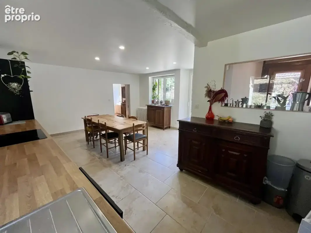 Belle maison de caractère rénovée, 4 chambres, dépendances, 1,7ha de terrain - photo 2
