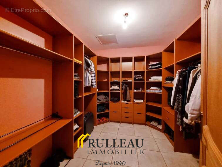 15 km de bordeaux- villa familiale de 227 m2 sur beau terrain de 3244 m2 avec terrain constructible - photo 10