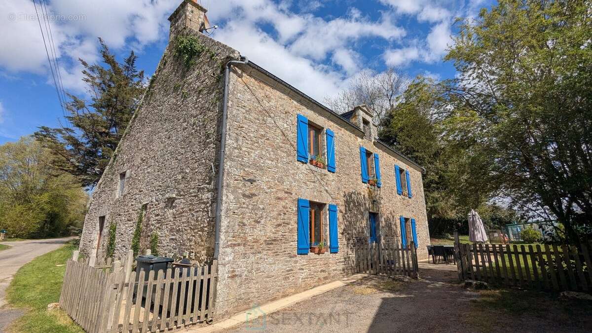 Grande maison en pierres de 265 m²  8 chambres  Fort potentiel d'accueil  Idéal gîte ou grande famille - photo 3