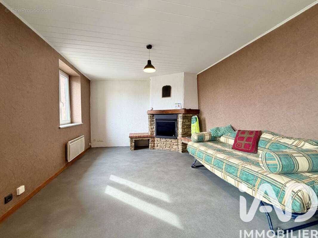 Photo 2 - Maison à REDING