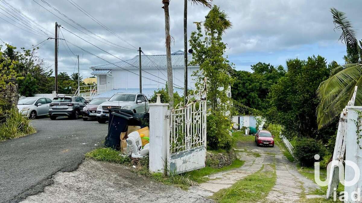 Photo 5 - Maison à LES ABYMES