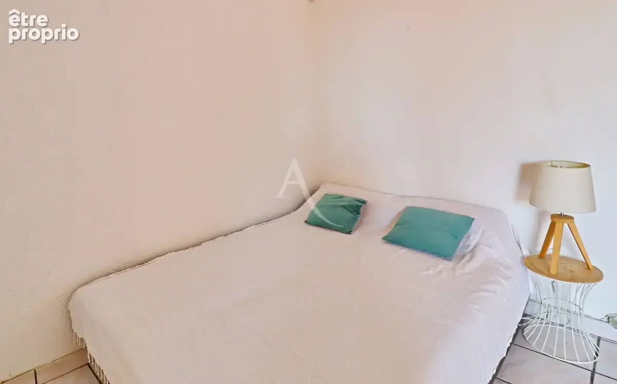 Appartement avec balcon cave et ascenseur proche centre ville - photo 5
